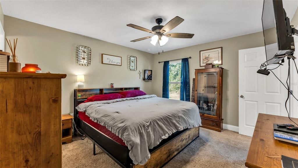 待售: $239,000 (3 贝兹, 2 浴室, 1193 平方英尺)