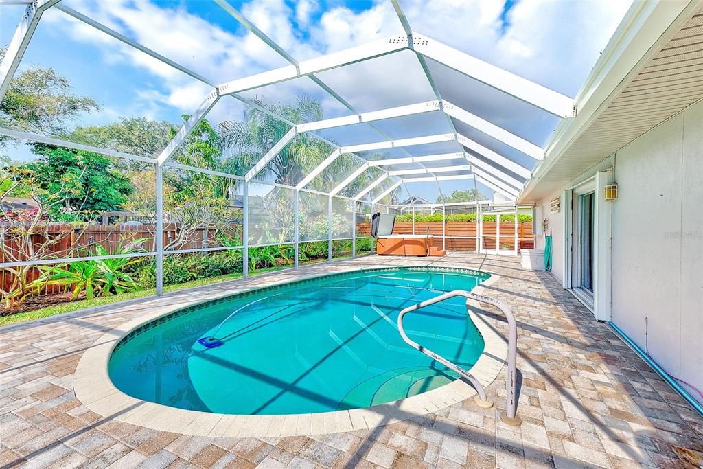 For Sale: $597,000 (3 beds, 2 baths, 1626 Square Feet)