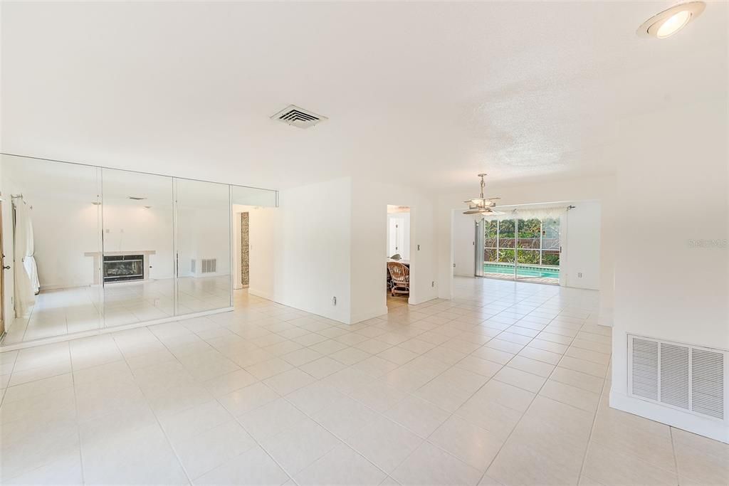 For Sale: $597,000 (3 beds, 2 baths, 1626 Square Feet)