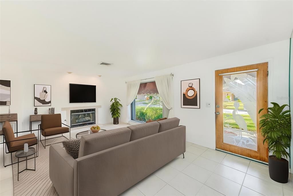 For Sale: $597,000 (3 beds, 2 baths, 1626 Square Feet)