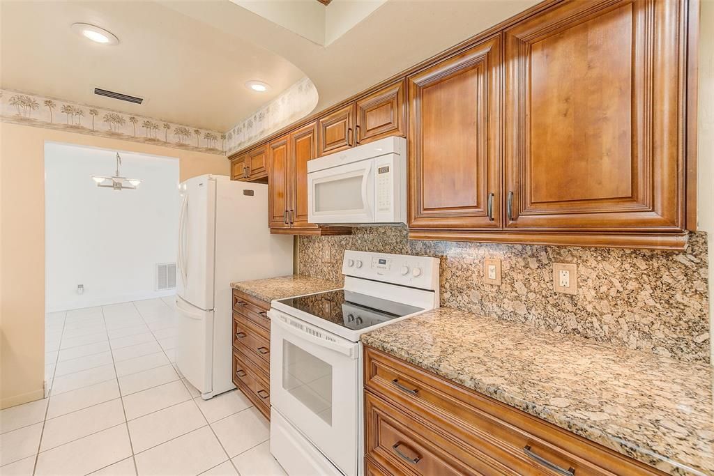 For Sale: $597,000 (3 beds, 2 baths, 1626 Square Feet)