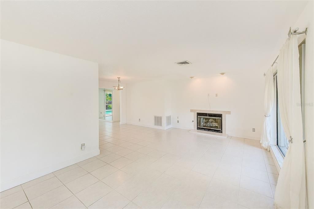 For Sale: $597,000 (3 beds, 2 baths, 1626 Square Feet)