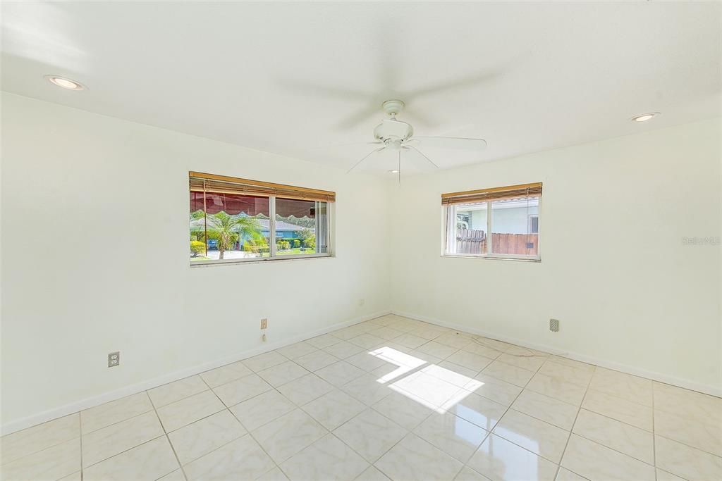 For Sale: $597,000 (3 beds, 2 baths, 1626 Square Feet)