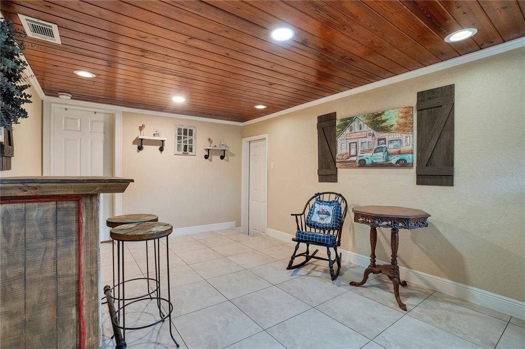 На продажу: $365,000 (3 спален, 2 ванн, 1794 Квадратных фут)