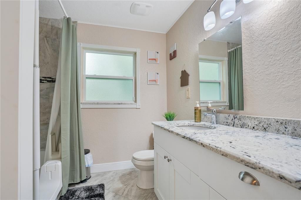 На продажу: $365,000 (3 спален, 2 ванн, 1794 Квадратных фут)