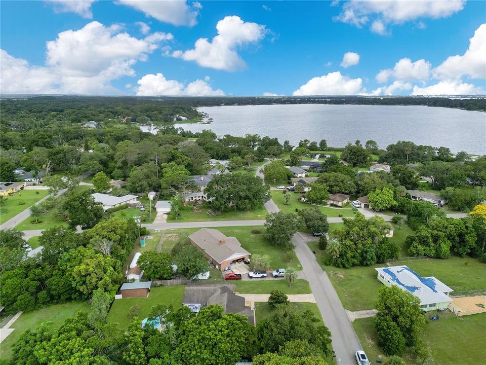 На продажу: $365,000 (3 спален, 2 ванн, 1794 Квадратных фут)