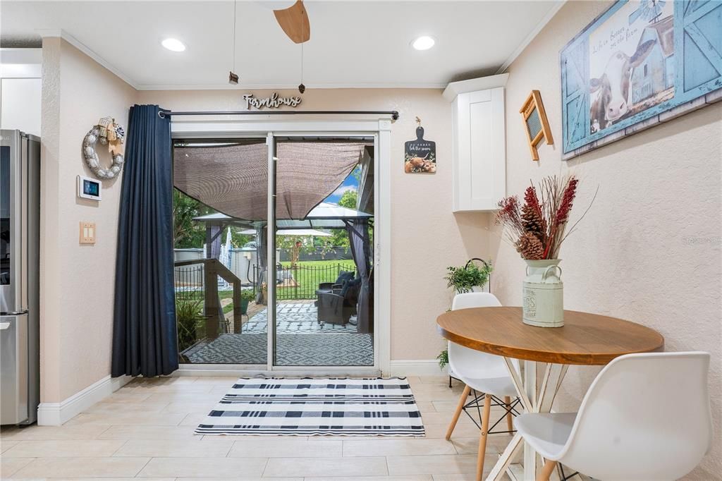 На продажу: $365,000 (3 спален, 2 ванн, 1794 Квадратных фут)