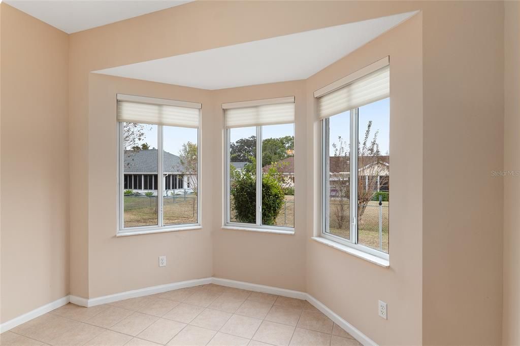 出租: $1,980 (2 贝兹, 2 浴室, 1733 平方英尺)