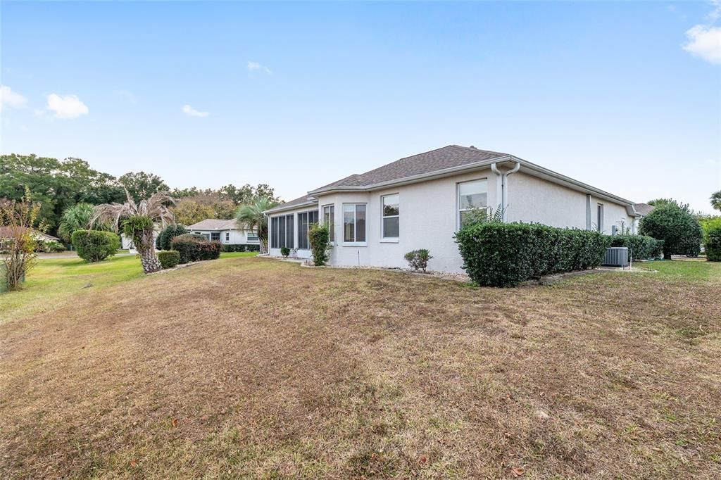 出租: $1,980 (2 贝兹, 2 浴室, 1733 平方英尺)