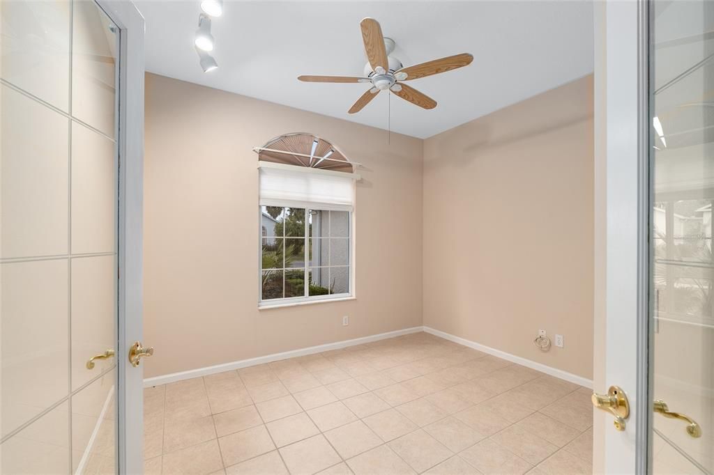 出租: $1,980 (2 贝兹, 2 浴室, 1733 平方英尺)