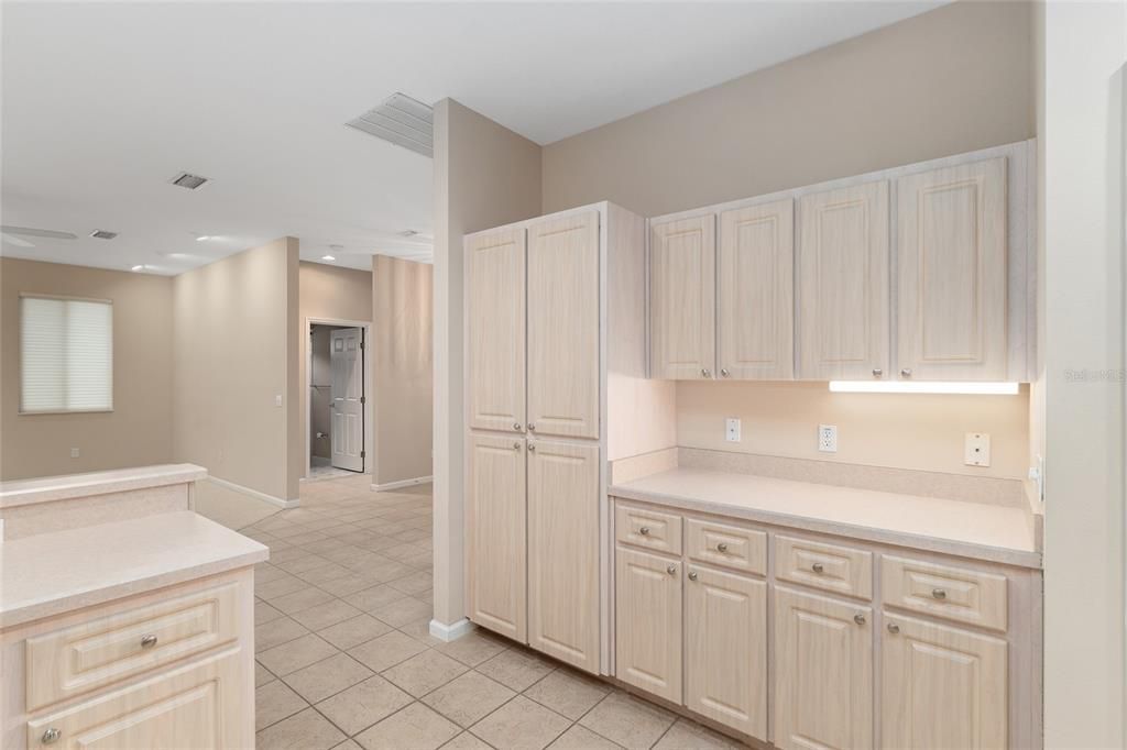 出租: $1,980 (2 贝兹, 2 浴室, 1733 平方英尺)