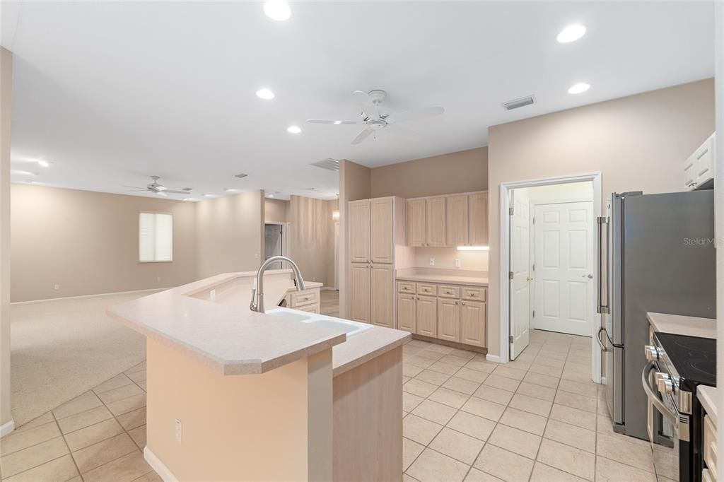 出租: $1,980 (2 贝兹, 2 浴室, 1733 平方英尺)