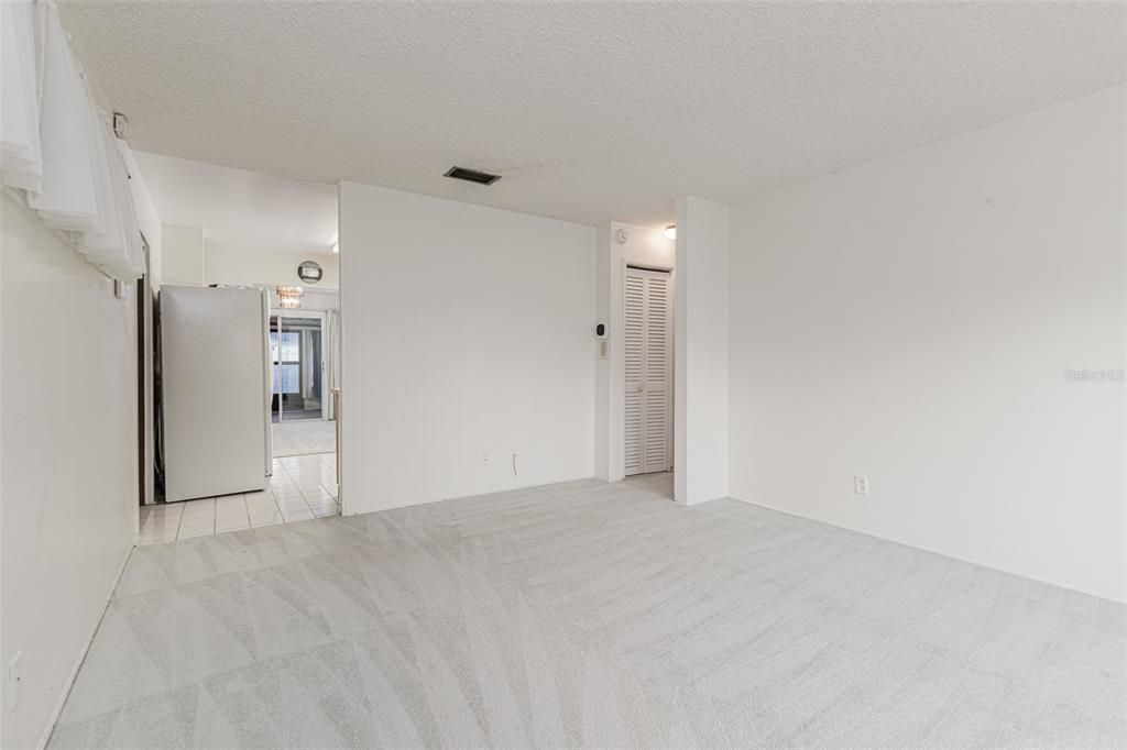 For Sale: $242,500 (3 beds, 2 baths, 1515 Square Feet)