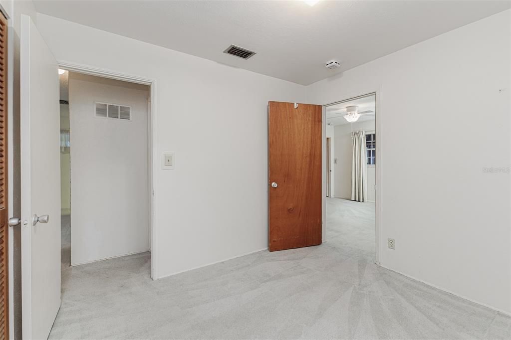 For Sale: $242,500 (3 beds, 2 baths, 1515 Square Feet)