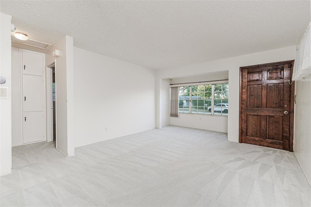 For Sale: $242,500 (3 beds, 2 baths, 1515 Square Feet)