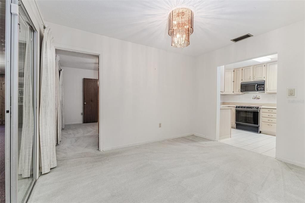 For Sale: $242,500 (3 beds, 2 baths, 1515 Square Feet)