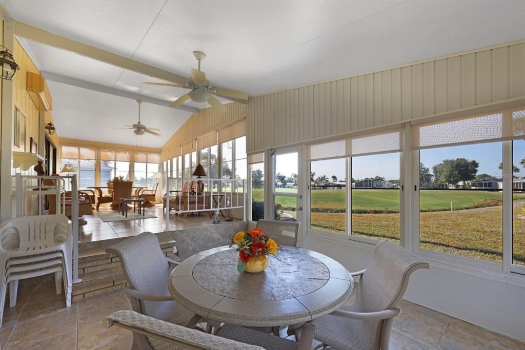 For Sale: $225,000 (2 beds, 2 baths, 1202 Square Feet)