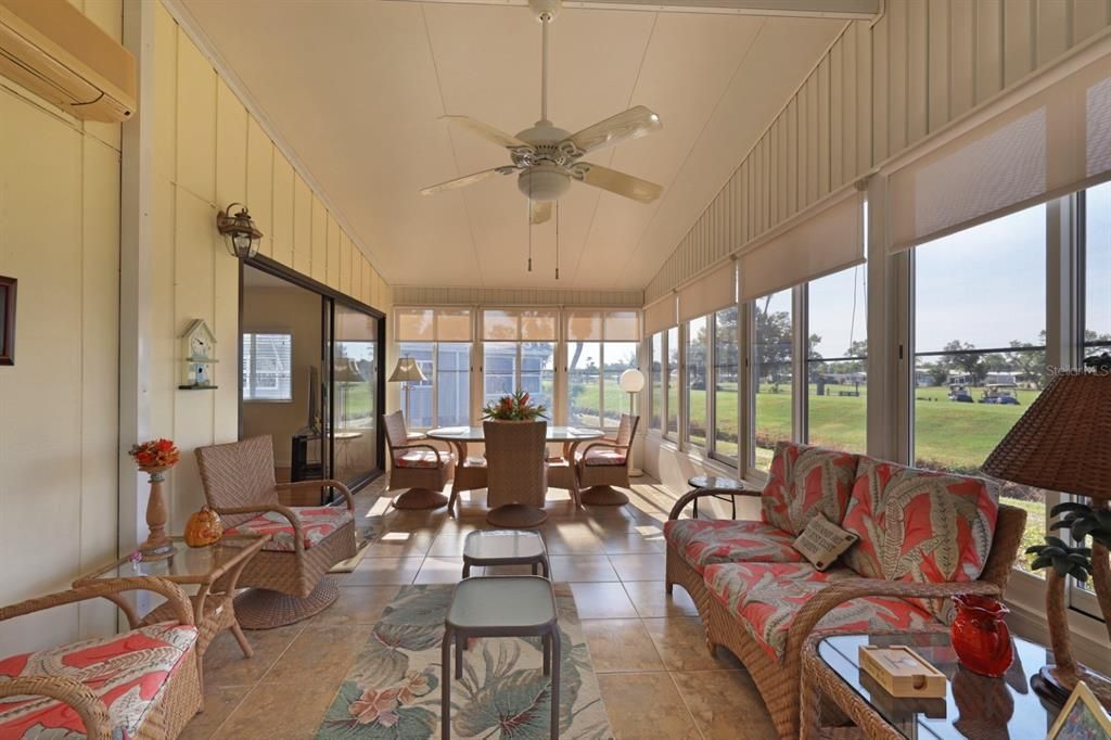 For Sale: $225,000 (2 beds, 2 baths, 1202 Square Feet)