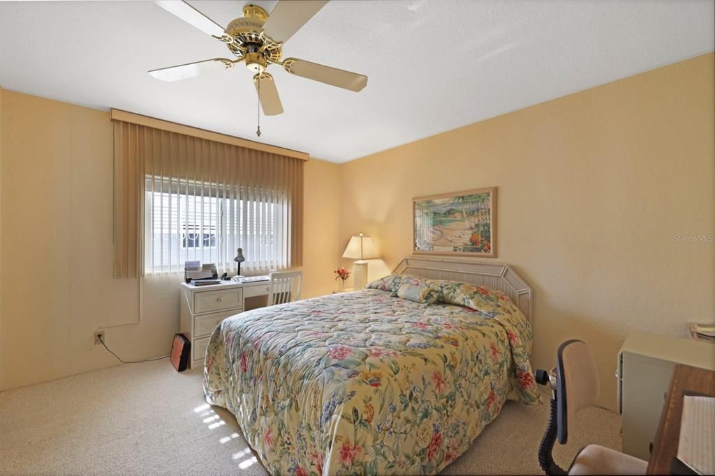 For Sale: $225,000 (2 beds, 2 baths, 1202 Square Feet)