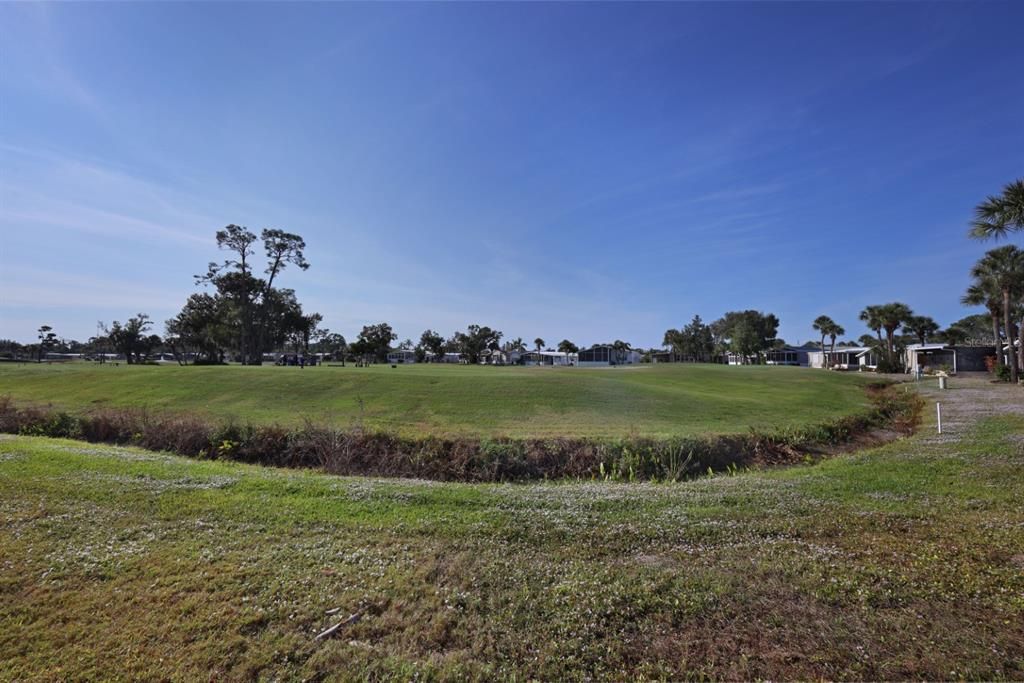 For Sale: $225,000 (2 beds, 2 baths, 1202 Square Feet)