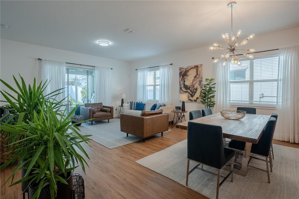 For Sale: $570,000 (4 beds, 2 baths, 2081 Square Feet)