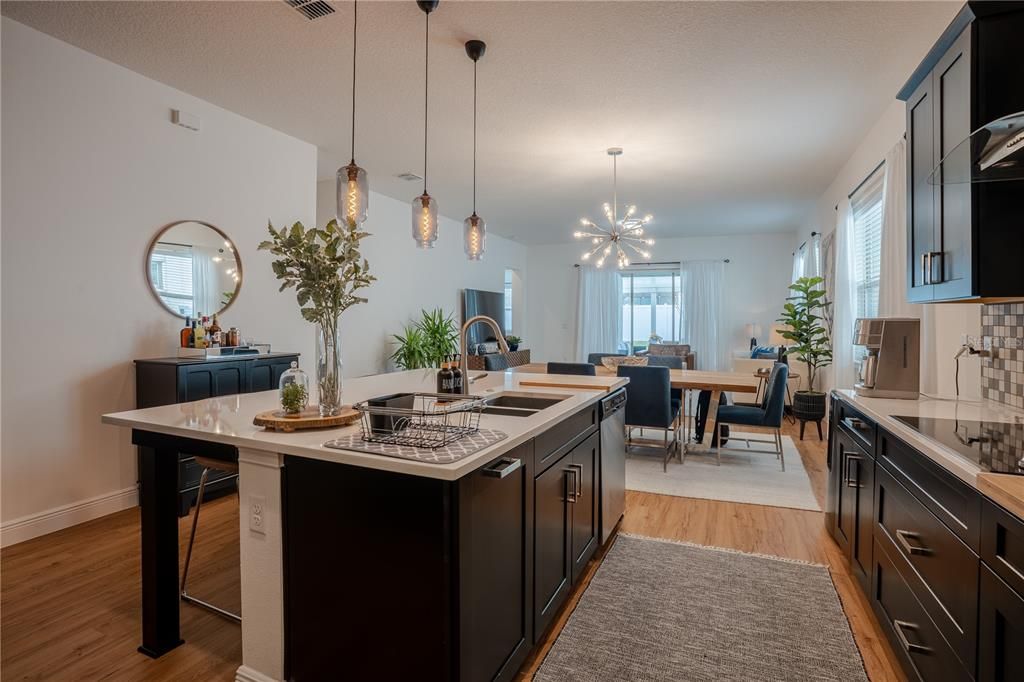 For Sale: $570,000 (4 beds, 2 baths, 2081 Square Feet)