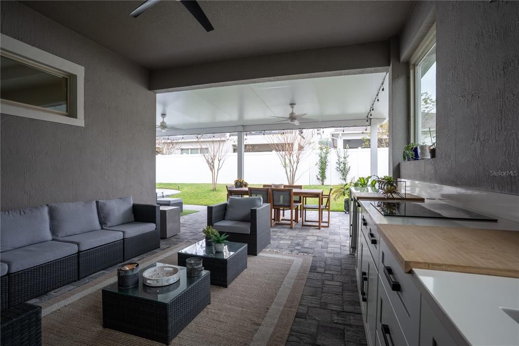 For Sale: $570,000 (4 beds, 2 baths, 2081 Square Feet)