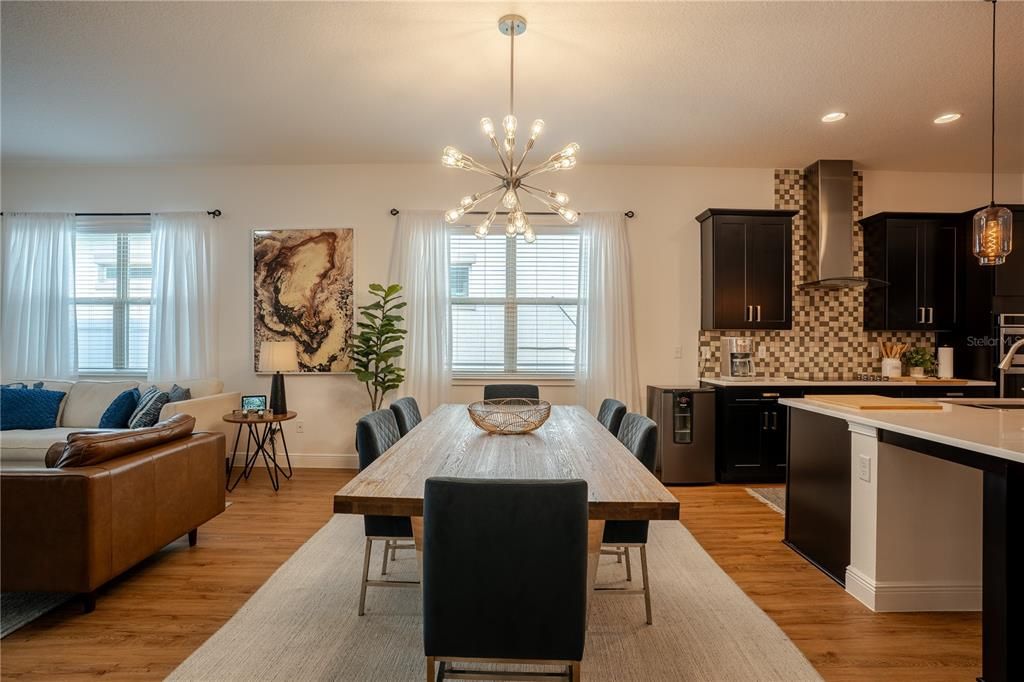 For Sale: $570,000 (4 beds, 2 baths, 2081 Square Feet)