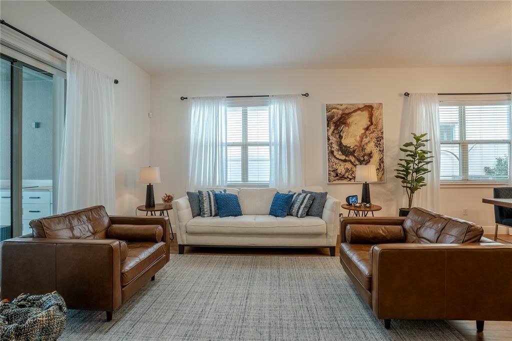 For Sale: $570,000 (4 beds, 2 baths, 2081 Square Feet)