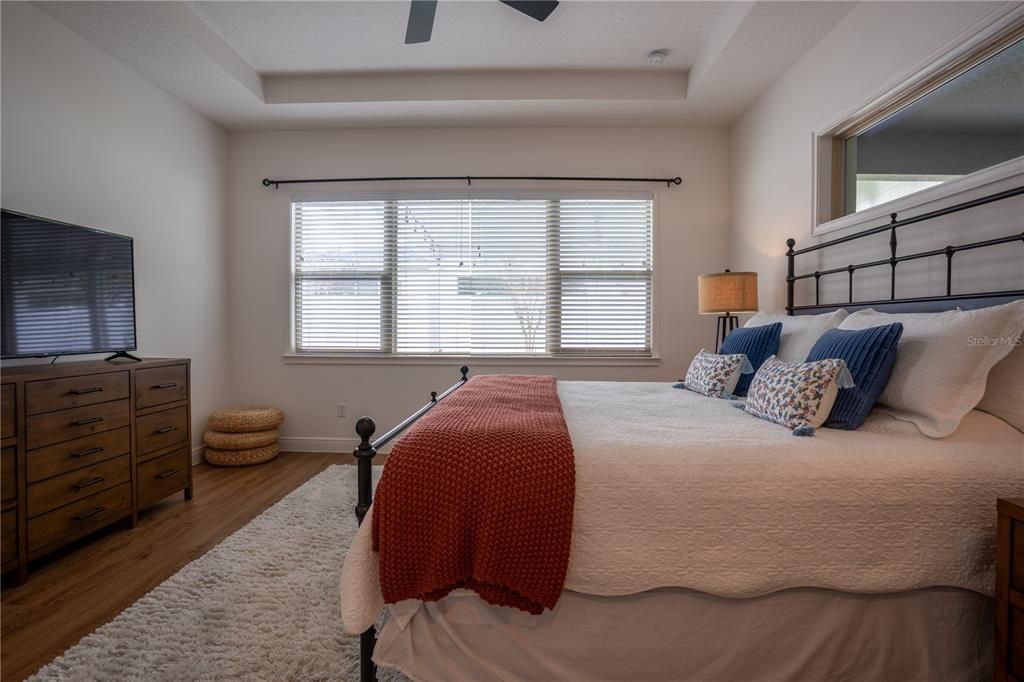 For Sale: $570,000 (4 beds, 2 baths, 2081 Square Feet)