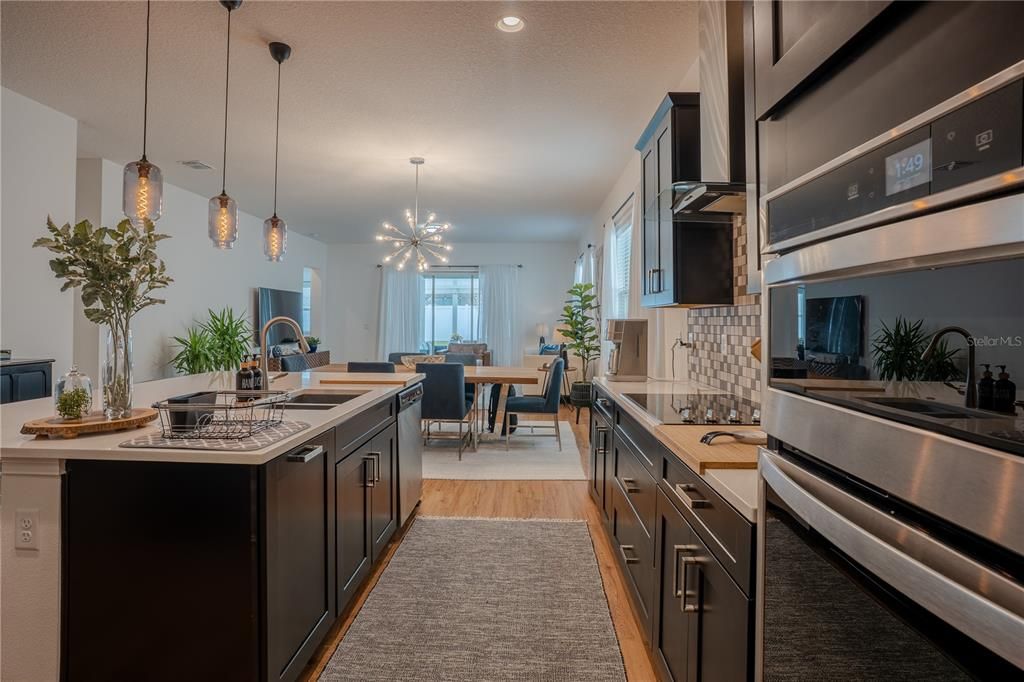 For Sale: $570,000 (4 beds, 2 baths, 2081 Square Feet)