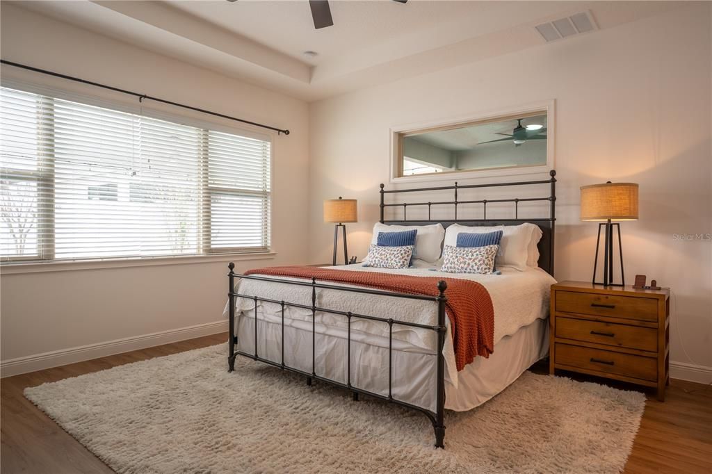 For Sale: $570,000 (4 beds, 2 baths, 2081 Square Feet)