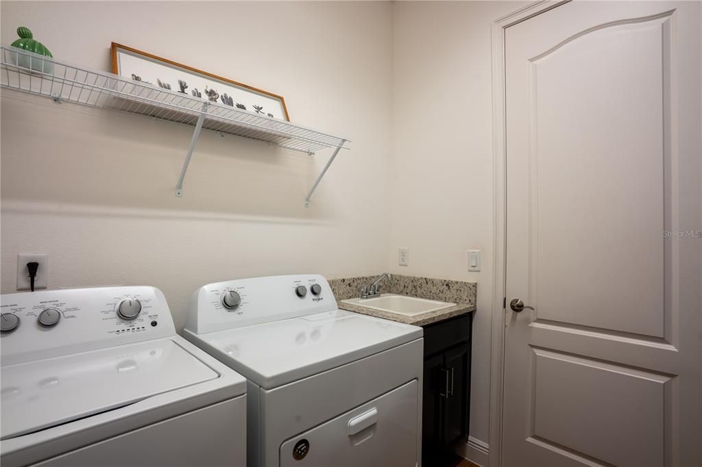 For Sale: $570,000 (4 beds, 2 baths, 2081 Square Feet)