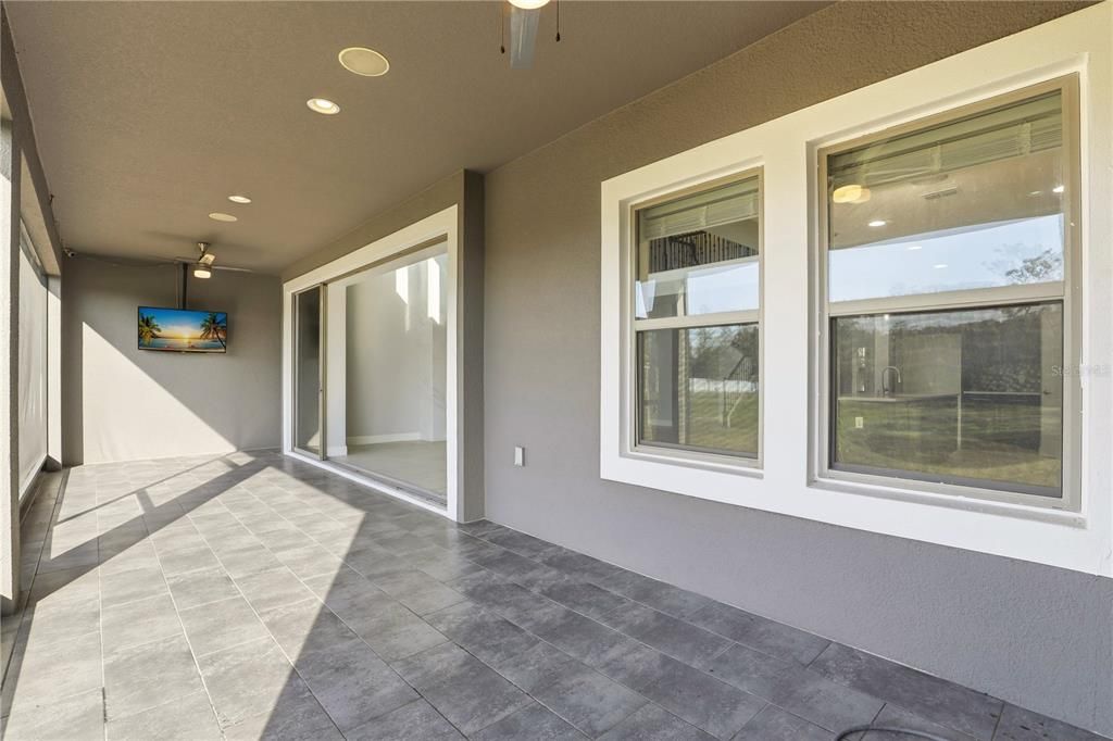 На продажу: $750,000 (4 спален, 3 ванн, 4084 Квадратных фут)