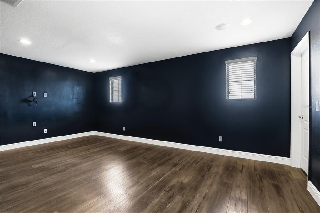 На продажу: $750,000 (4 спален, 3 ванн, 4084 Квадратных фут)