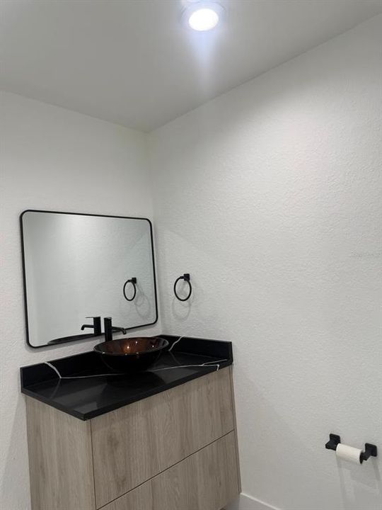 待售: $379,990 (3 贝兹, 1 浴室, 1247 平方英尺)