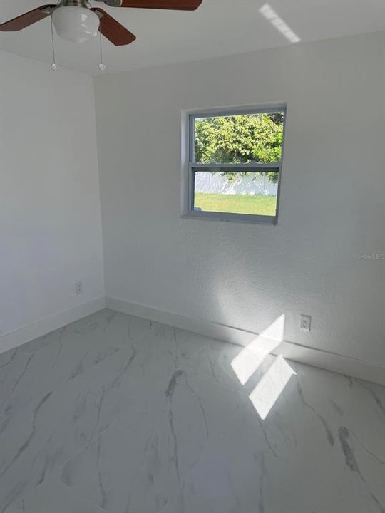 待售: $379,990 (3 贝兹, 1 浴室, 1247 平方英尺)