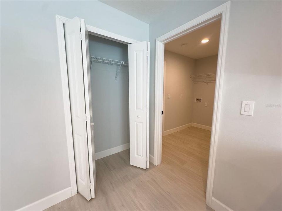 В аренду: $2,200 (3 спален, 2 ванн, 1270 Квадратных фут)