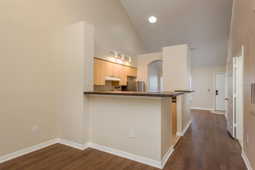 На продажу: $319,000 (3 спален, 2 ванн, 1559 Квадратных фут)