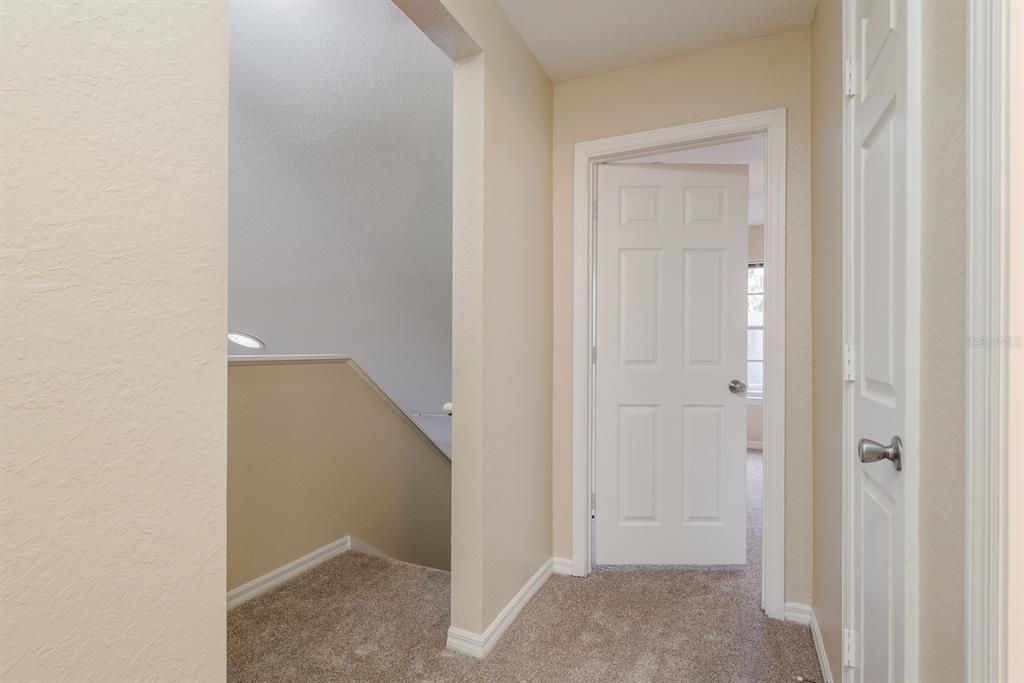 На продажу: $319,000 (3 спален, 2 ванн, 1559 Квадратных фут)