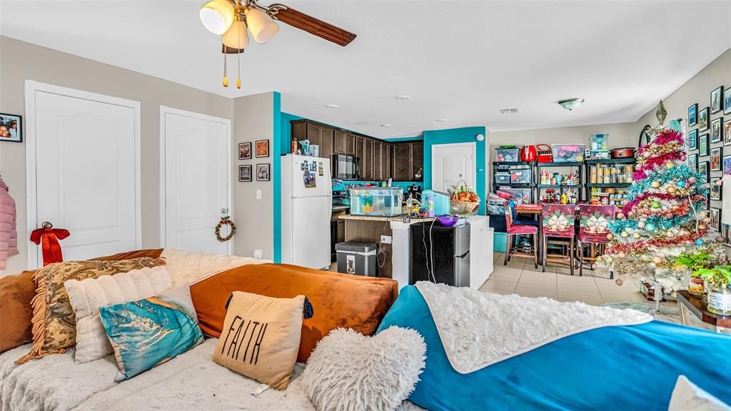 For Sale: $280,000 (4 beds, 2 baths, 1826 Square Feet)