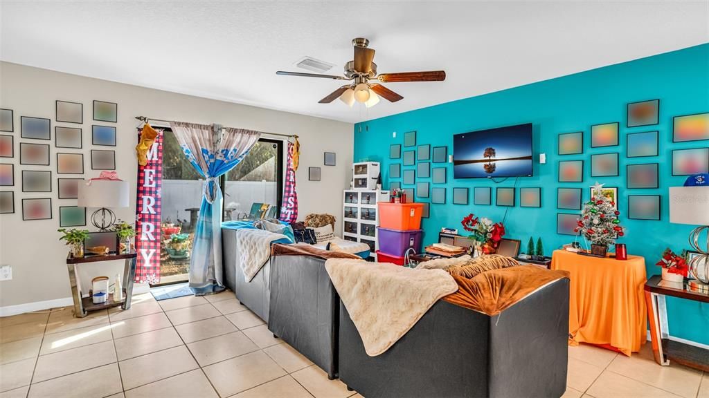 For Sale: $280,000 (4 beds, 2 baths, 1826 Square Feet)