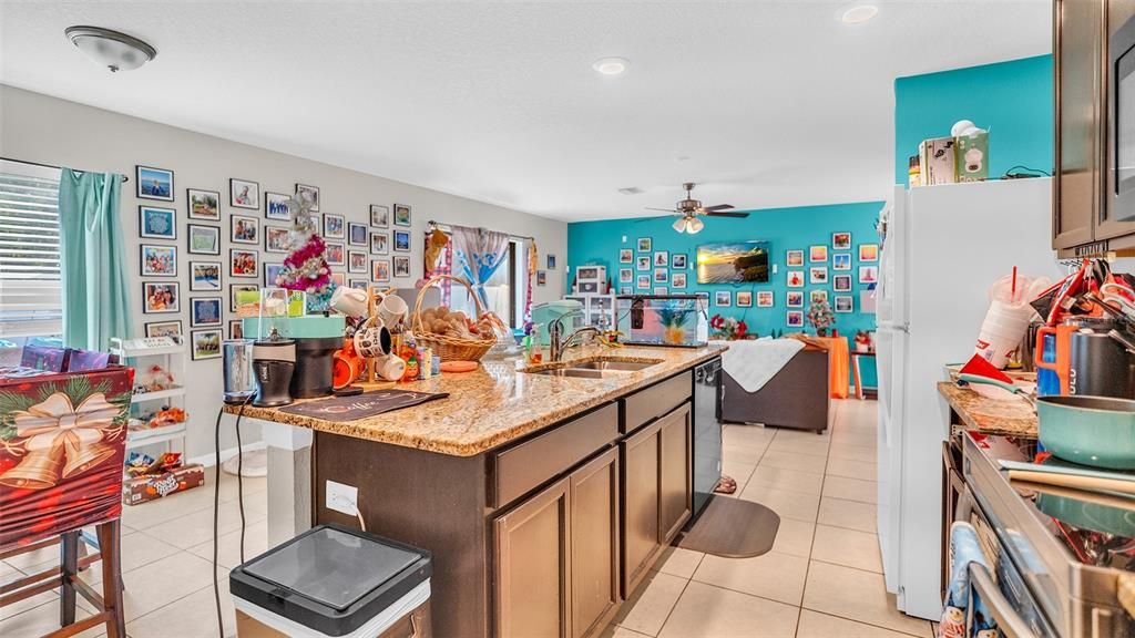 For Sale: $280,000 (4 beds, 2 baths, 1826 Square Feet)