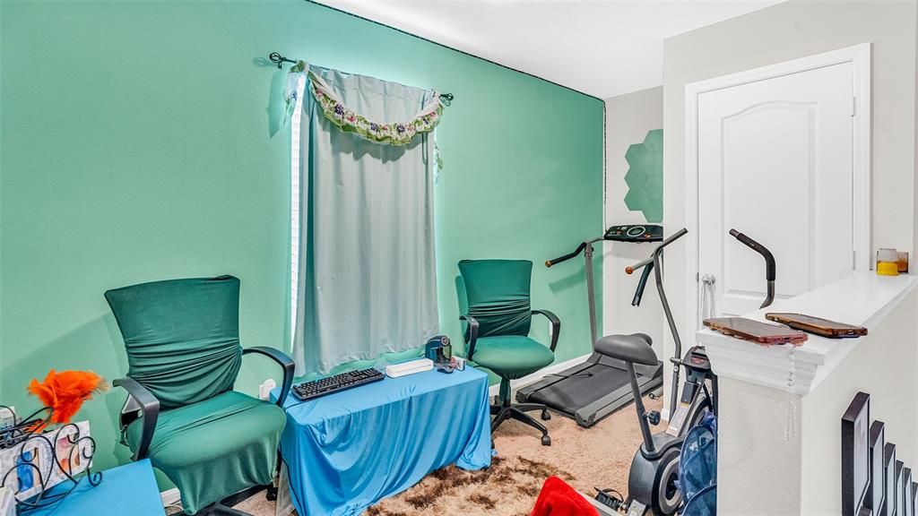 For Sale: $280,000 (4 beds, 2 baths, 1826 Square Feet)