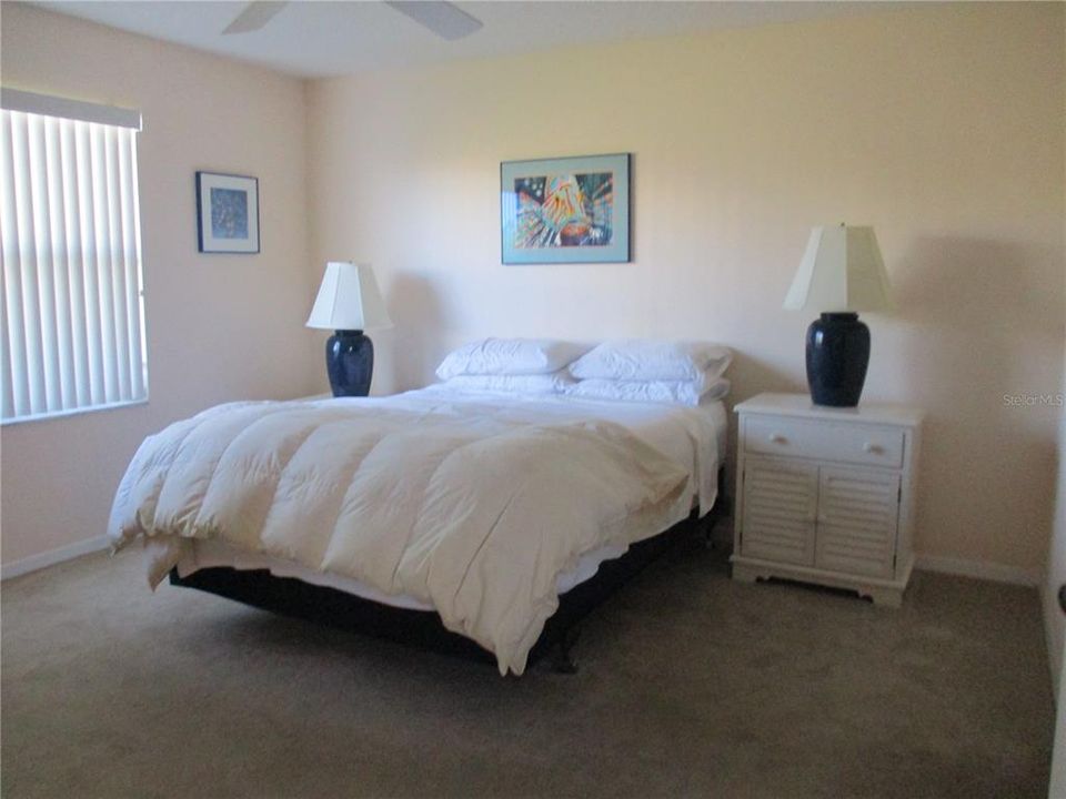 En Venta: $275,000 (3 camas, 2 baños, 1298 Pies cuadrados)