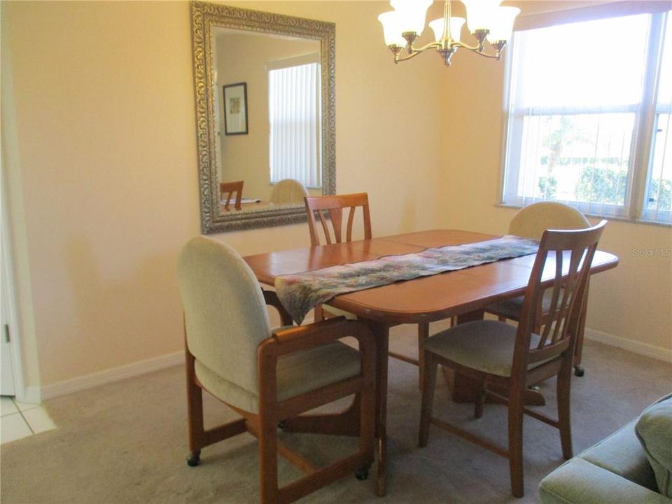 En Venta: $275,000 (3 camas, 2 baños, 1298 Pies cuadrados)