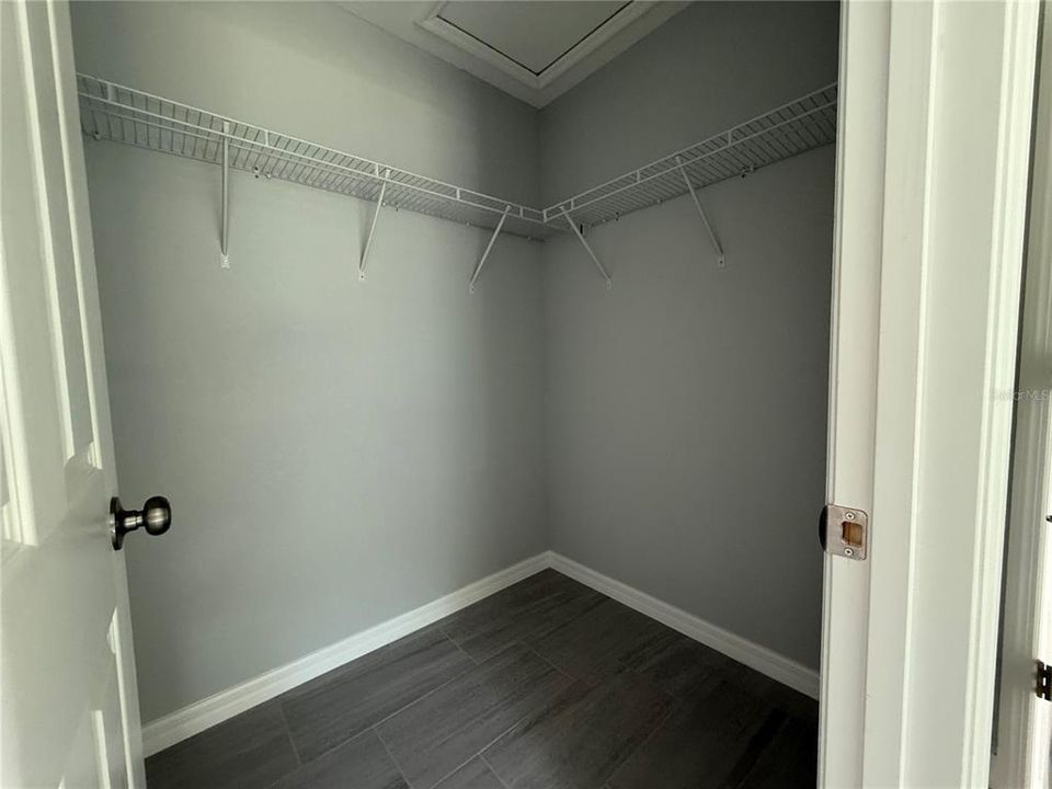 На продажу: $209,900 (3 спален, 2 ванн, 1232 Квадратных фут)