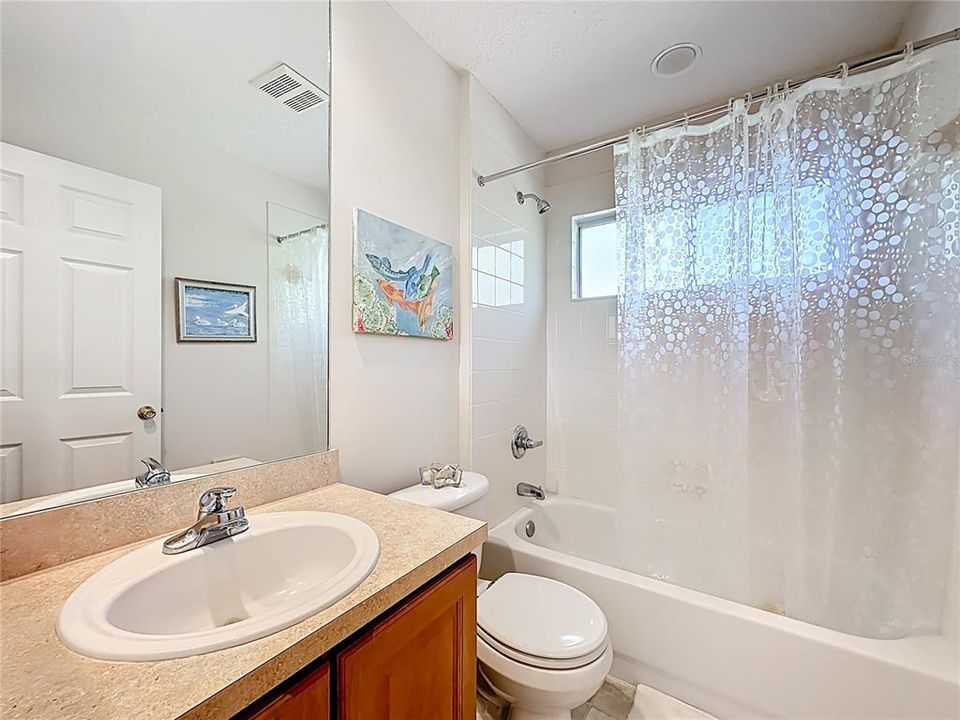 En Venta: $434,000 (3 camas, 2 baños, 1775 Pies cuadrados)