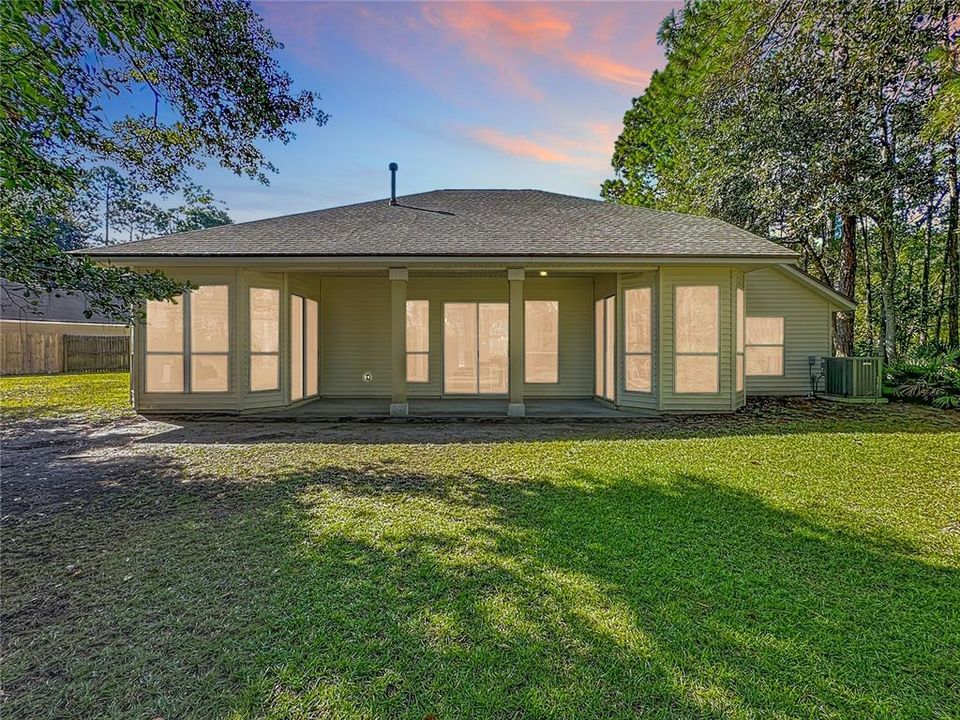 En Venta: $434,000 (3 camas, 2 baños, 1775 Pies cuadrados)