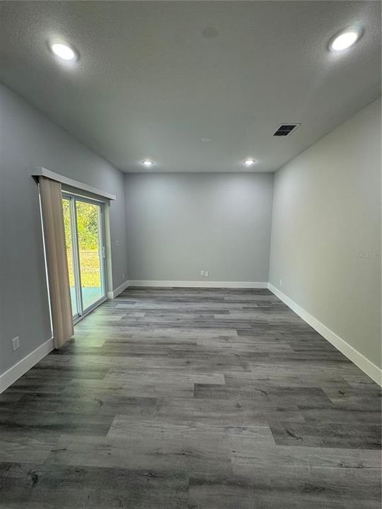 En Venta: $309,000 (3 camas, 2 baños, 1604 Pies cuadrados)